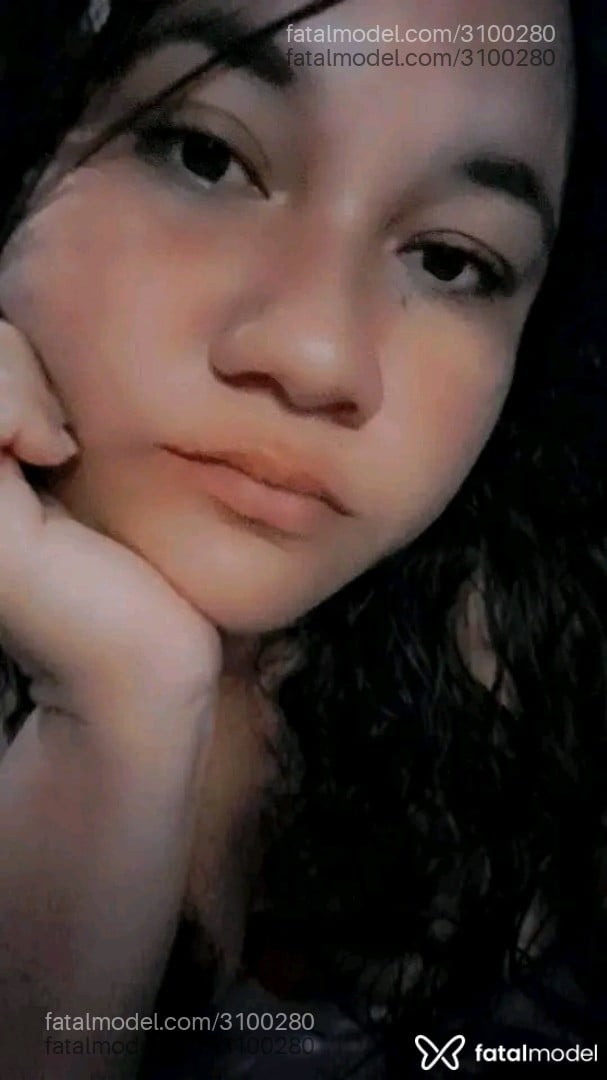 Acompanhante mulher morena (o) de olhos castanhos - Ane Acompanhante mulher morena (o) de olhos castanhos - Ane