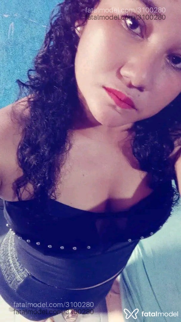 Acompanhante mulher morena (o) de olhos castanhos - Ane Acompanhante mulher morena (o) de olhos castanhos - Ane
