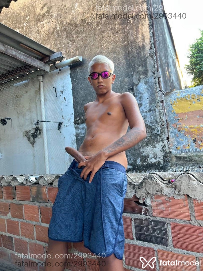 Acompanhante homem com cabelo castanho de olhos castanhos - Mlkmagrinn Acompanhante homem com cabelo castanho de olhos castanhos - Mlkmagrinn
