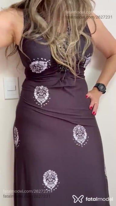 Acompanhante mulher loira (o) de olhos castanhos em Brasília - Cris Hernandez