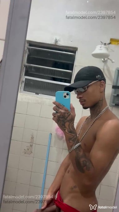 Acompanhante homem morena (o) de olhos castanhos em Guarujá Acompanhante homem morena (o) de olhos castanhos em Guarujá - Gabriel Souzah