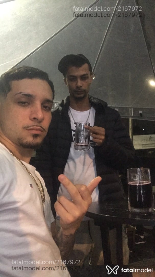 Acompanhante homem morena (o) de olhos castanhos em Rio de Janeiro - Branquintatto