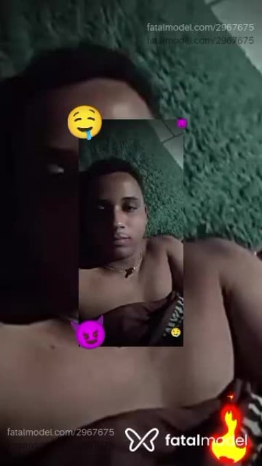 Acompanhante homem morena (o) de olhos castanhos - Iuiz Acompanhante homem morena (o) de olhos castanhos - Iuiz