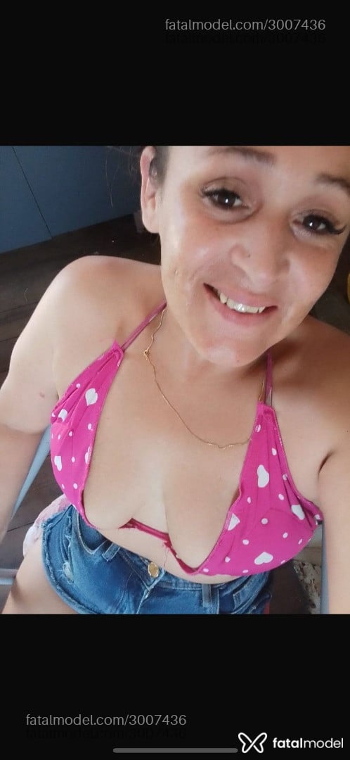 Acompanhante mulher morena (o) de olhos castanhos em Indaial Acompanhante mulher morena (o) de olhos castanhos em Indaial - Karine