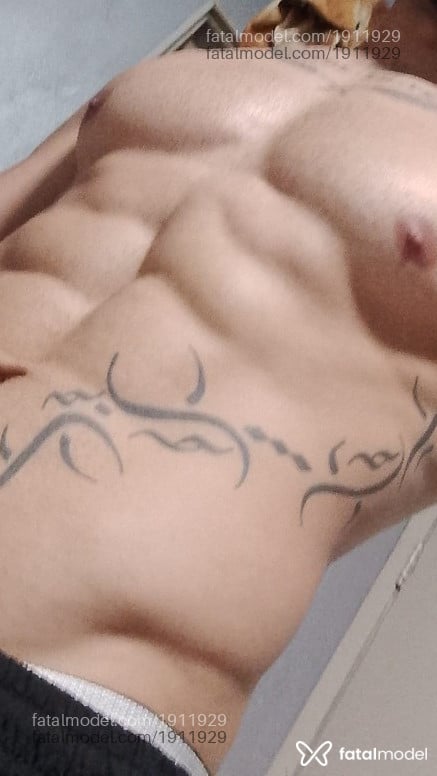 Acompanhante homem morena (o) de olhos pretos em Londrina Acompanhante homem morena (o) de olhos pretos em Londrina - Londrina