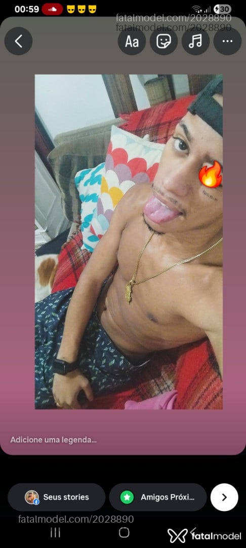 Acompanhante homem morena (o) de olhos castanhos em Rio de Janeiro - PutãoRj