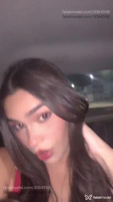 Acompanhante mulher trans com cabelo castanho de olhos castanhos em Araxá Acompanhante mulher trans com cabelo castanho de olhos castanhos em Araxá - Fernanda