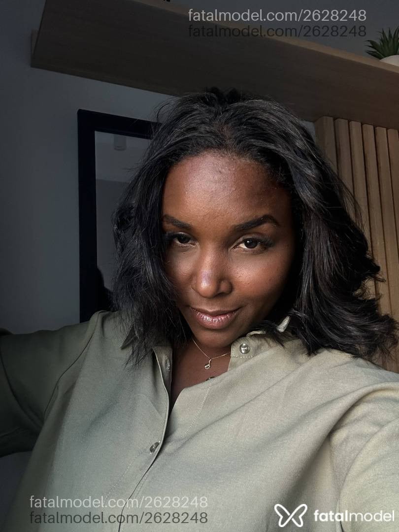Acompanhante mulher morena (o) de olhos pretos em São Paulo - Luanna Costa