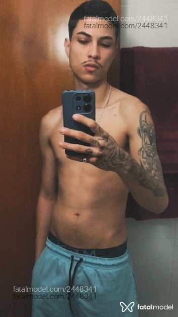Acompanhante homem morena (o) de olhos castanhos em São Paulo - Felipe Hucley