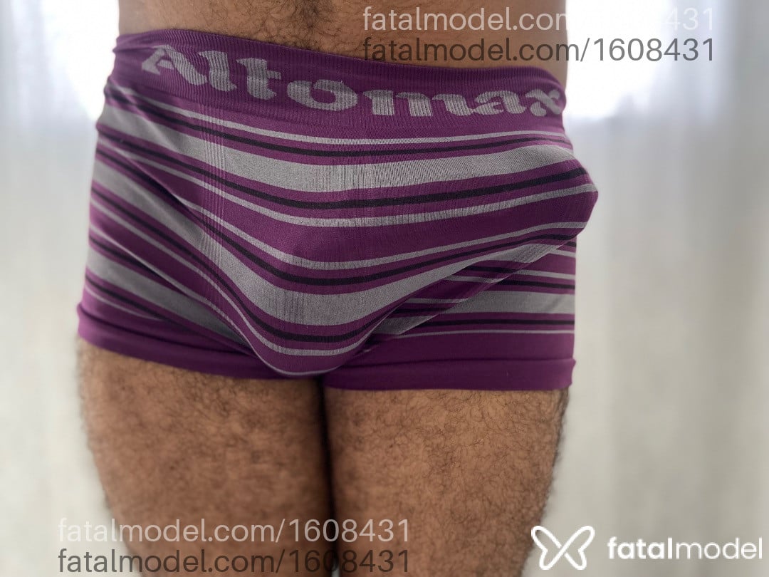 Acompanhante homem morena (o) de olhos castanhos - taradinhodelas Acompanhante homem morena (o) de olhos castanhos - taradinhodelas