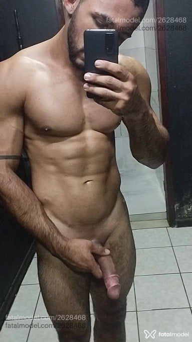 Acompanhante homem morena (o) de olhos azuis em Irecê - Bourgues