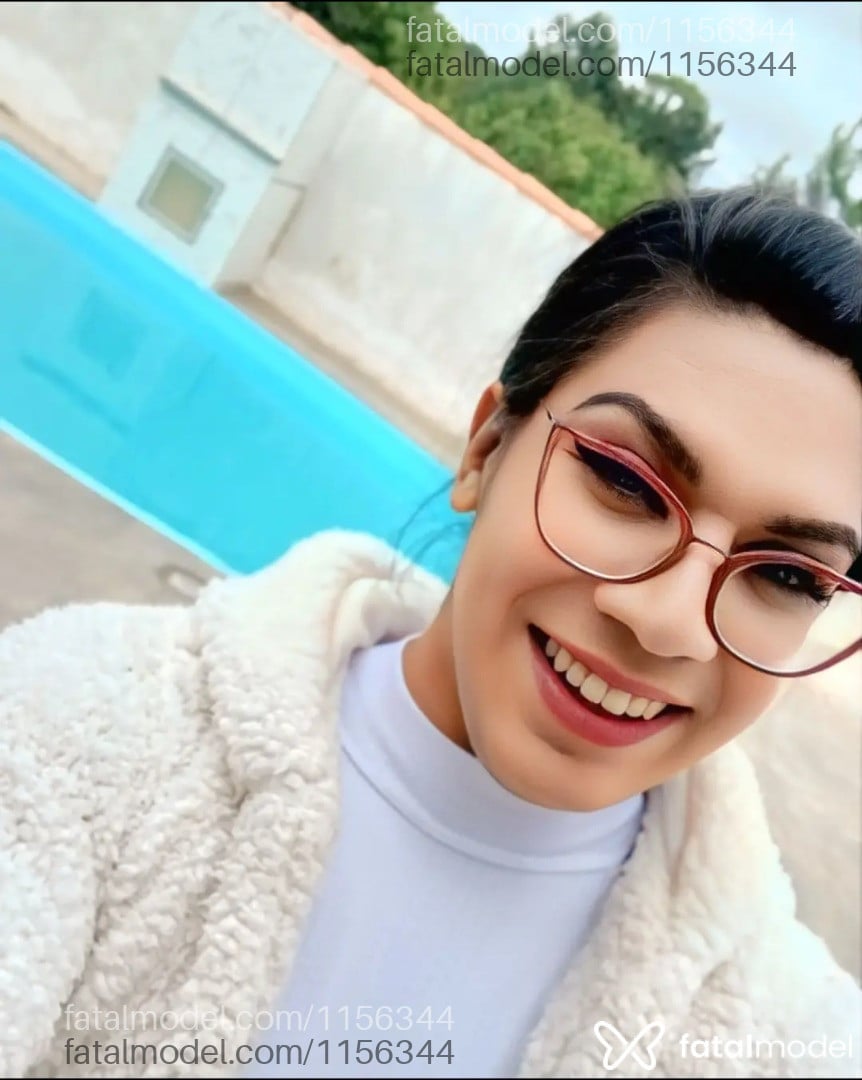 Acompanhante mulher trans morena (o) de olhos castanhos em Piraí do Sul Acompanhante mulher trans morena (o) de olhos castanhos em Piraí do Sul - Paoly