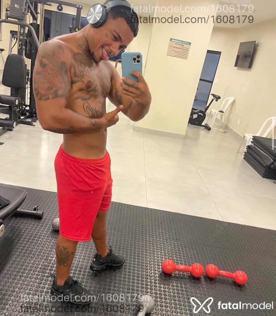 Acompanhante homem trans morena (o) de olhos pretos em Cabo Frio - Lucas