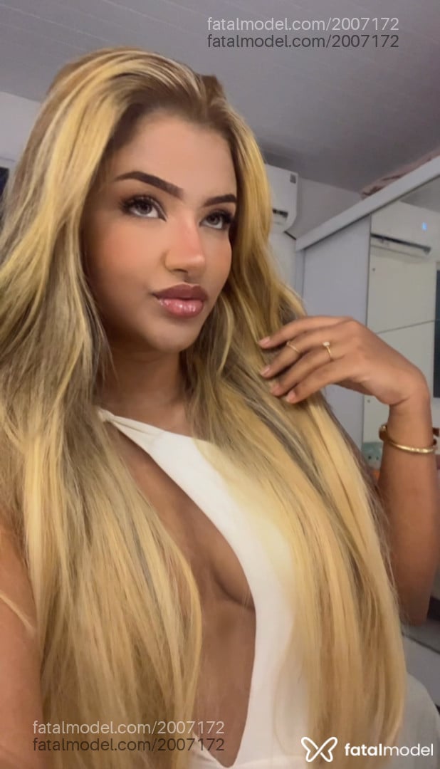 Acompanhante mulher morena (o) de olhos castanhos - Natasha Acompanhante mulher morena (o) de olhos castanhos - Natasha