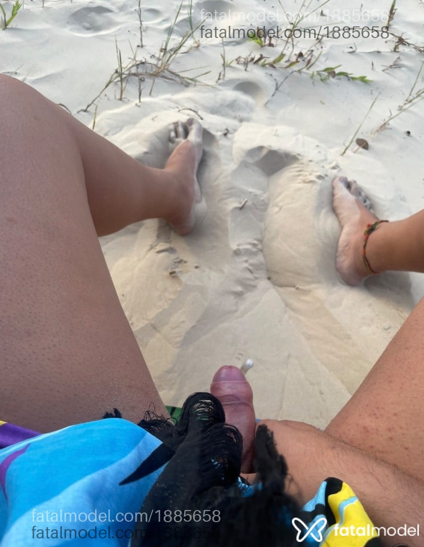 Acompanhante mulher trans morena (o) de olhos castanhos em Sombrio Acompanhante mulher trans morena (o) de olhos castanhos em Sombrio - Giramos