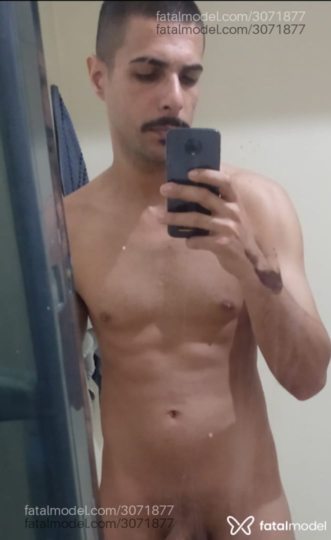 Acompanhante homem morena (o) de olhos castanhos - Luis Carlos Acompanhante homem morena (o) de olhos castanhos - Luis Carlos