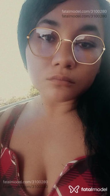 Acompanhante mulher morena (o) de olhos castanhos - Ane Acompanhante mulher morena (o) de olhos castanhos - Ane