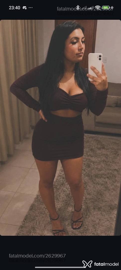 Acompanhante mulher morena (o) de olhos castanhos - Jully