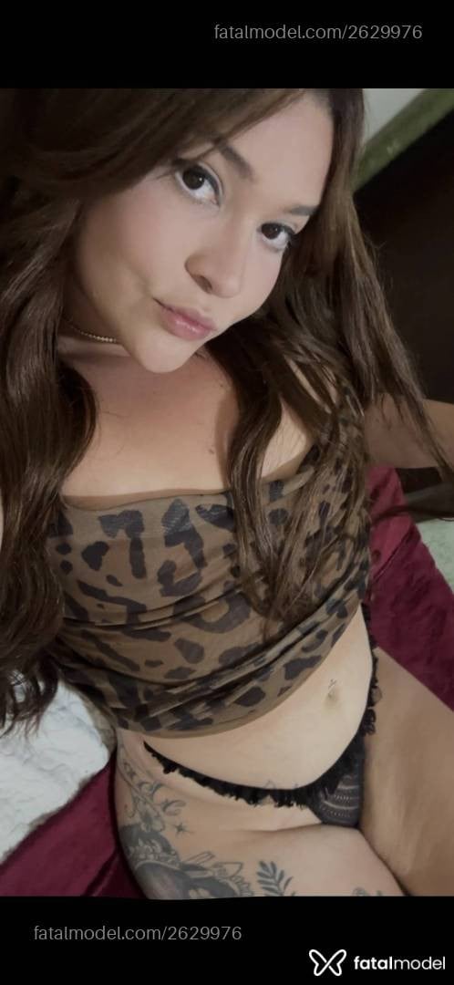 Acompanhante mulher trans morena (o) de olhos castanhos - Fernanda Castro