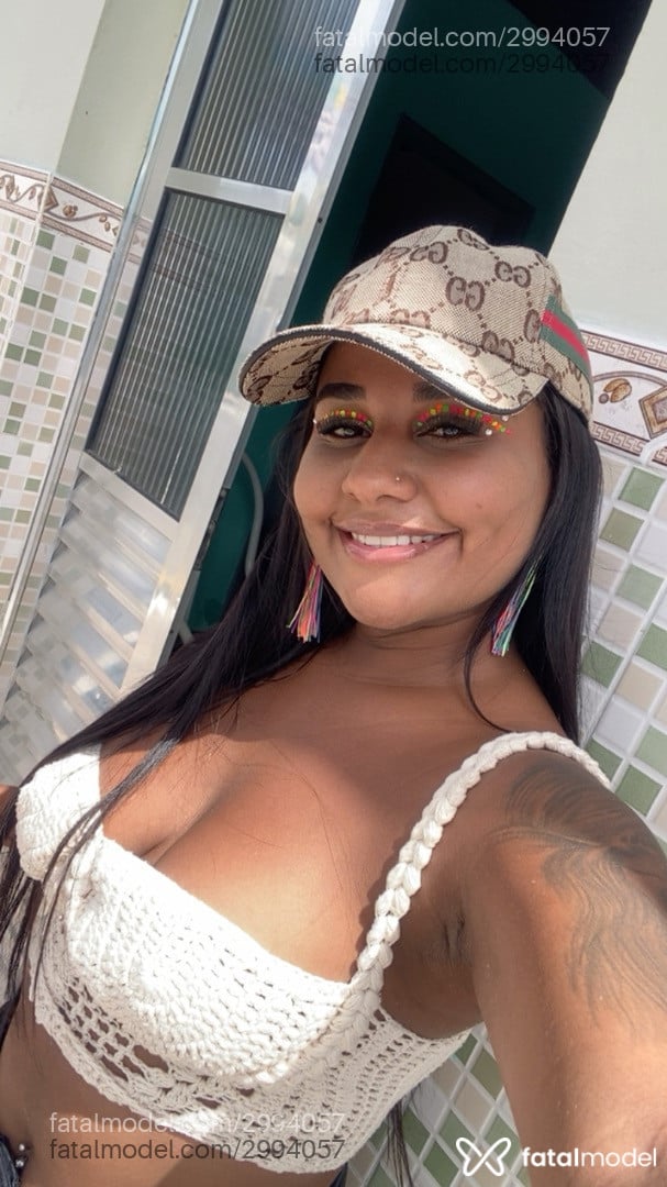 Acompanhante mulher morena (o) de olhos pretos em Itajaí - Morena