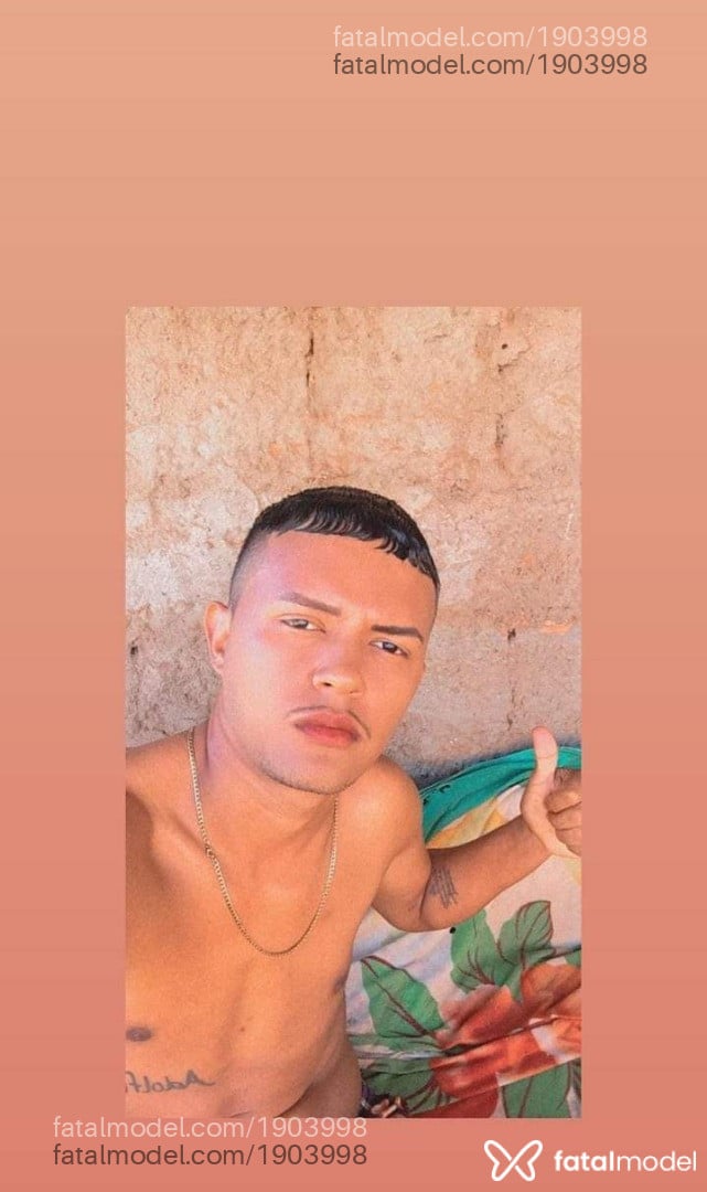 Acompanhante homem morena (o) de olhos castanhos em Acreúna - Igor Barbosa