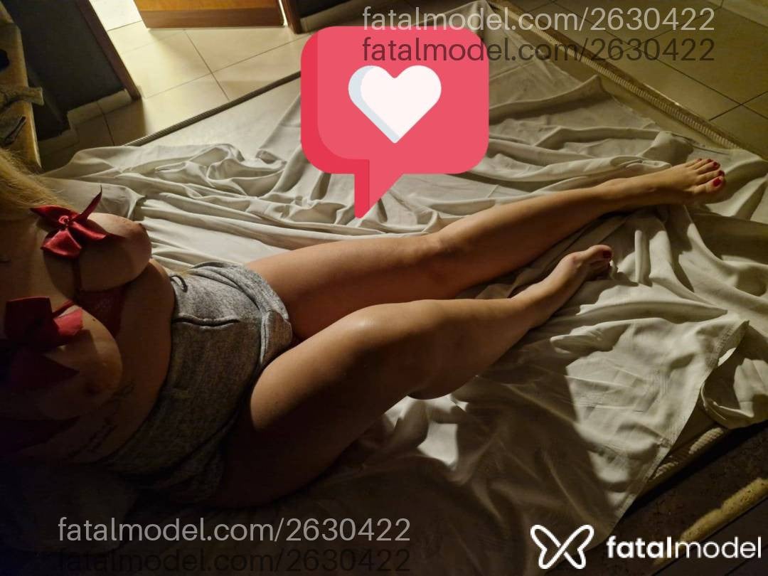 Acompanhante mulher loira (o) de olhos mel em Virtual - Mirella Bak