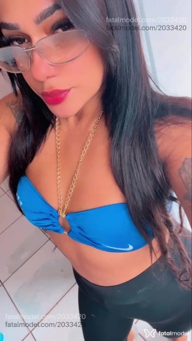 Acompanhante mulher morena (o) de olhos pretos - Paloma
