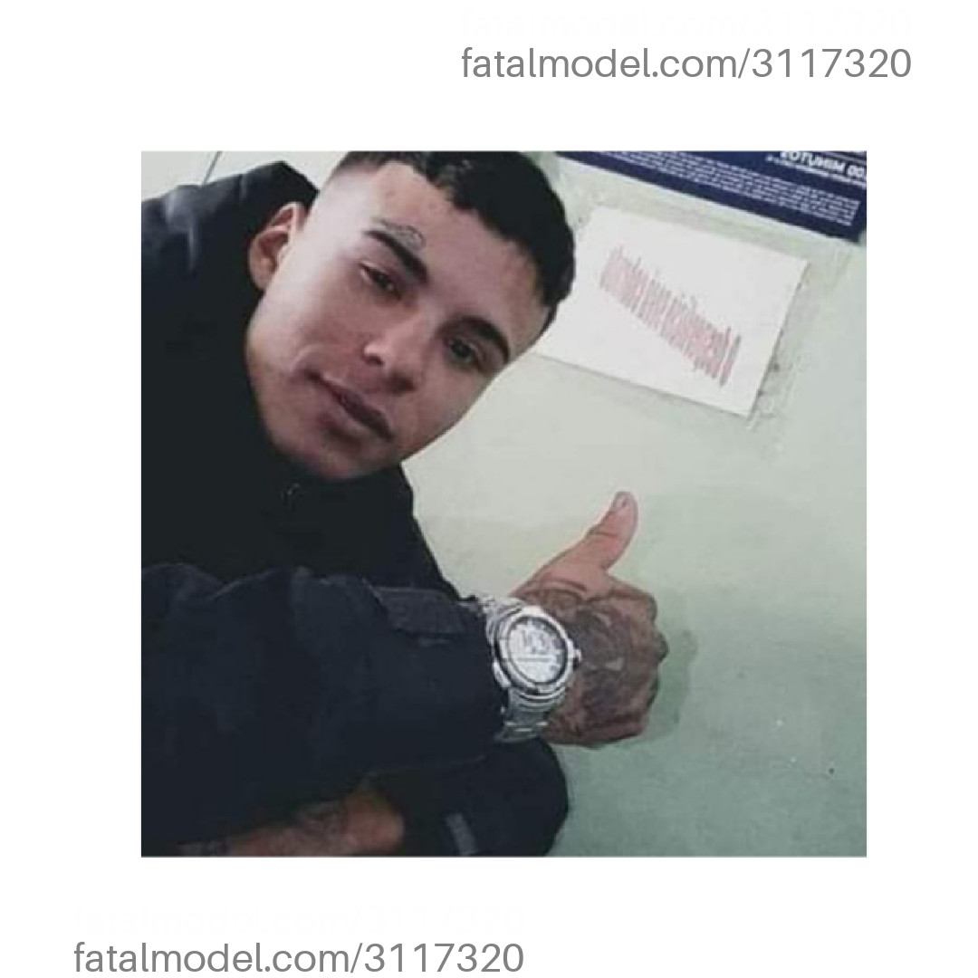 Acompanhante homem com cabelo castanho de olhos pretos em Florianópolis - Bruno Ferrari