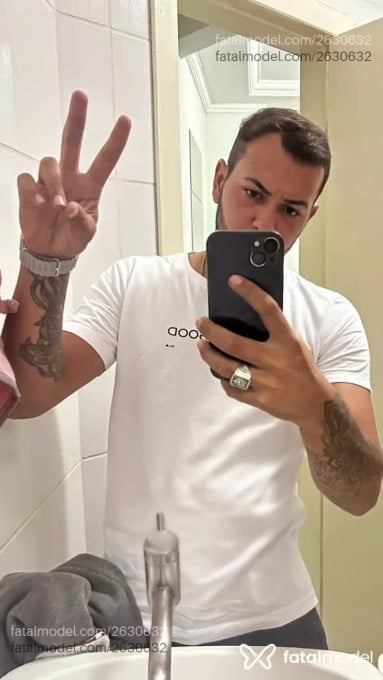 Acompanhante homem morena (o) de olhos castanhos em Florianópolis - Alan Porsche