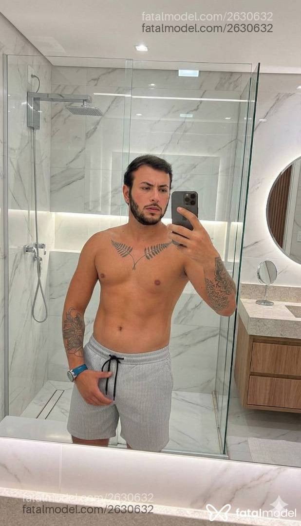 Acompanhante homem morena (o) de olhos castanhos em Florianópolis - Alan Porsche