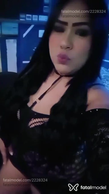 Acompanhante mulher morena (o) de olhos castanhos - Lorena Acompanhante mulher morena (o) de olhos castanhos - Lorena