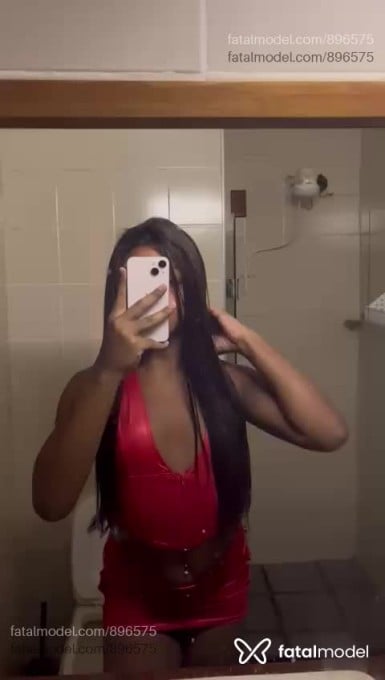 Acompanhante mulher trans morena (o) de olhos castanhos em Cabo Frio - Letícia