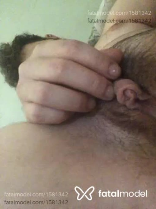 Acompanhante homem trans com cabelo castanho de olhos castanhos em Belo Horizonte - BombeiroTrans