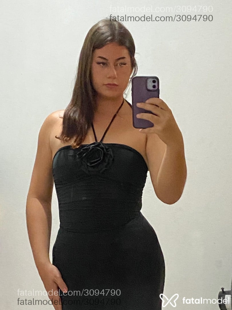 Acompanhante mulher trans loira (o) de olhos verdes em Garopaba - Milena