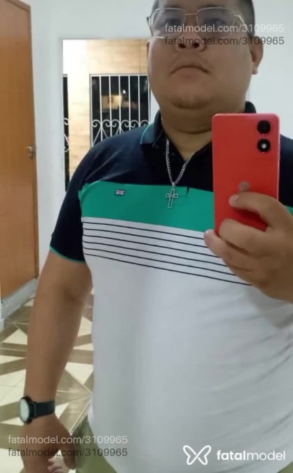 Acompanhante homem com cabelo castanho de olhos mel - Amaral Acompanhante homem com cabelo castanho de olhos mel - Amaral