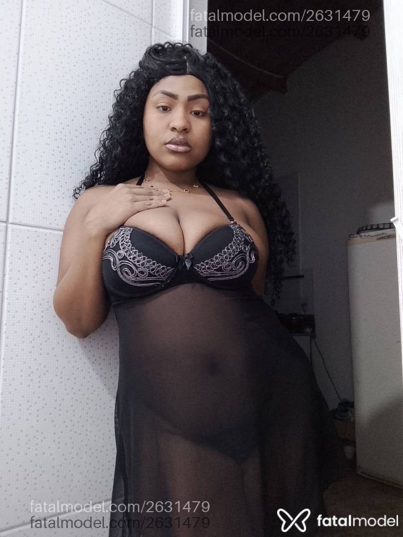 Acompanhante mulher com cabelo castanho de olhos castanhos - Yume Danixa
