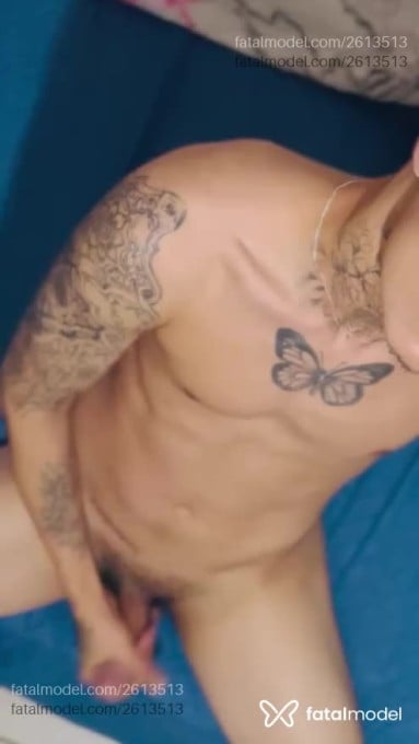 Acompanhante homem com cabelo castanho de olhos pretos - Ruan Lucas Acompanhante homem com cabelo castanho de olhos pretos - Ruan Lucas