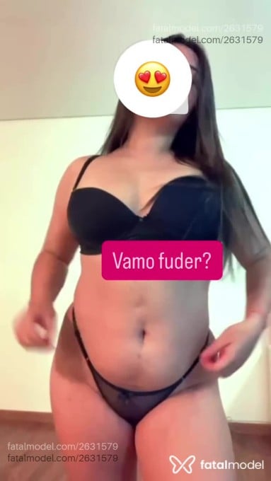 Acompanhante mulher morena (o) de olhos castanhos em Virtual - Angel Kauff
