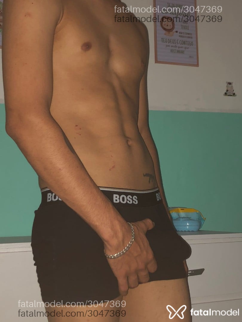 Acompanhante homem morena (o) de olhos verdes em Virtual - Wesley