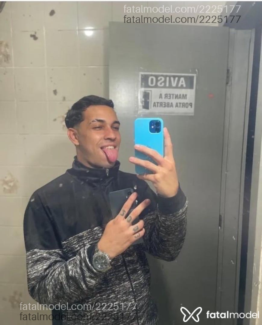 Acompanhante homem com cabelo castanho de olhos castanhos em São José dos Campos - Oliver