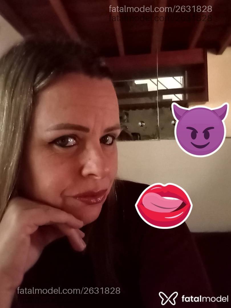 Acompanhante mulher loira (o) de olhos verdes - Renata
