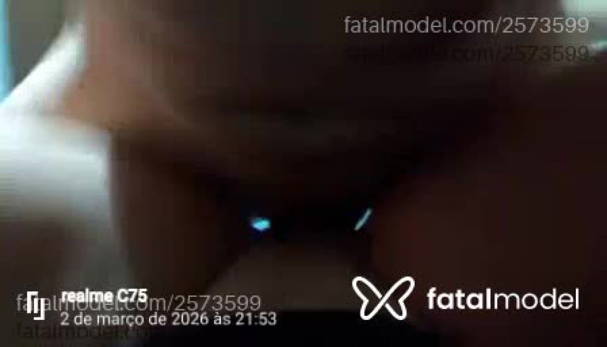 Acompanhante homem com cabelo colorido de olhos castanhos em Uberlândia - Anjonoturno