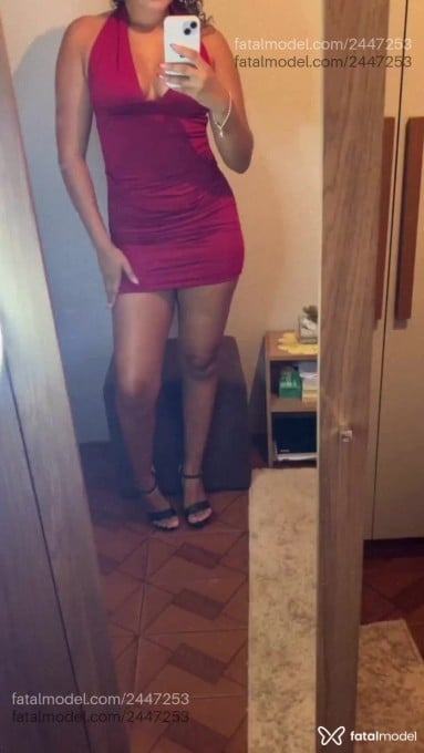 Acompanhante mulher com cabelo castanho de olhos pretos em Campo Mourão Acompanhante mulher com cabelo castanho de olhos pretos em Campo Mourão - Keity