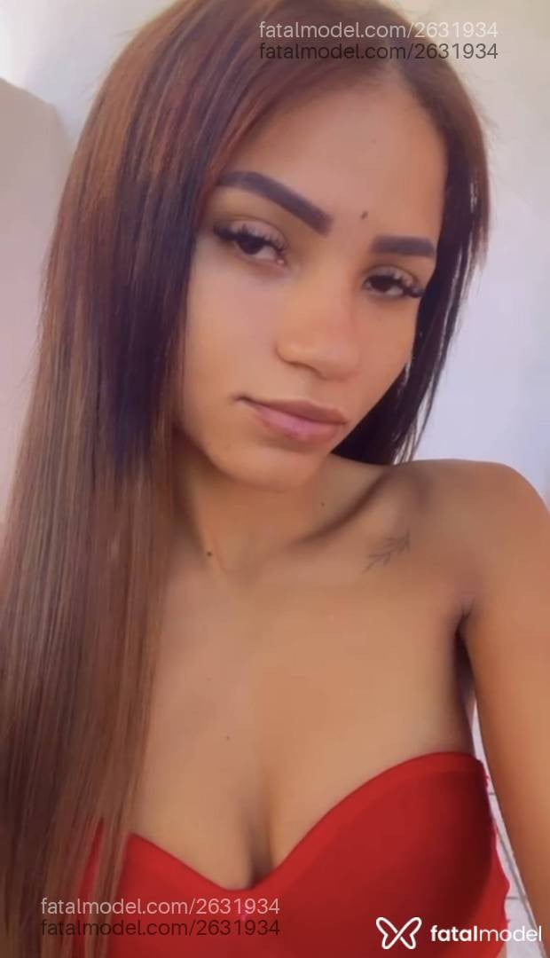 Acompanhante mulher morena (o) de olhos castanhos - Anne