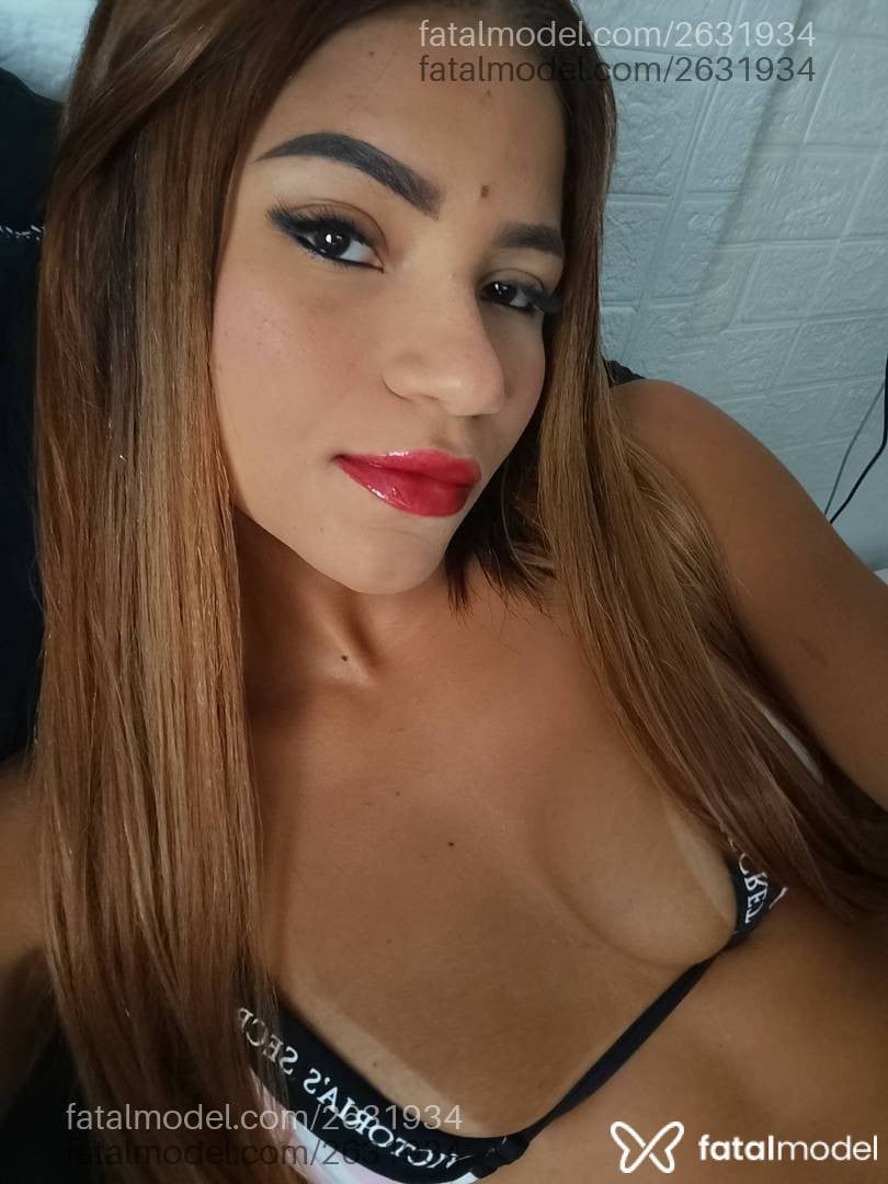 Acompanhante mulher morena (o) de olhos castanhos - Anne