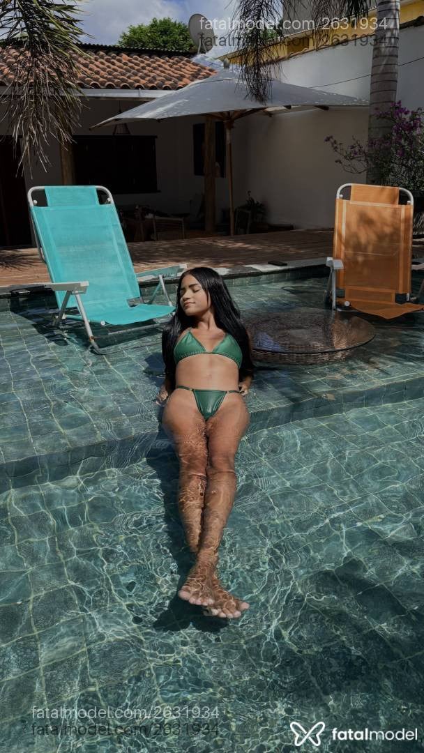 Acompanhante mulher morena (o) de olhos castanhos - Anne