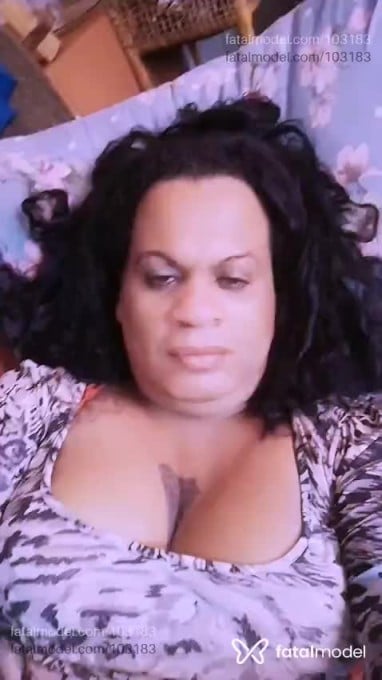 Acompanhante mulher trans morena (o) de olhos castanhos em Caraguatatuba - Rúbia