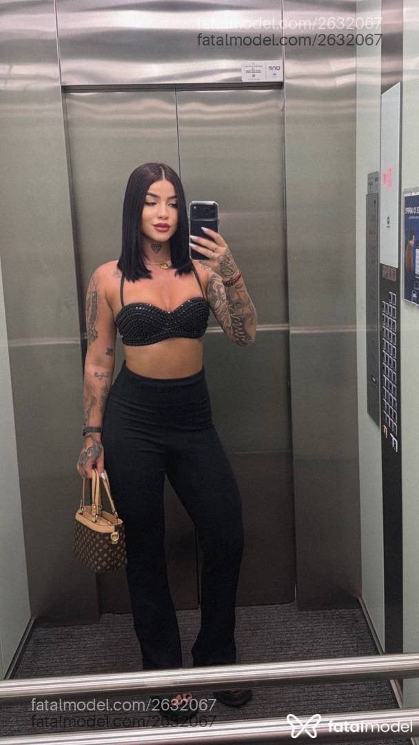 Acompanhante mulher morena (o) de olhos castanhos - Bruna Carvalho