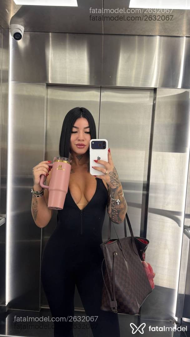 Acompanhante mulher morena (o) de olhos castanhos - Bruna Carvalho