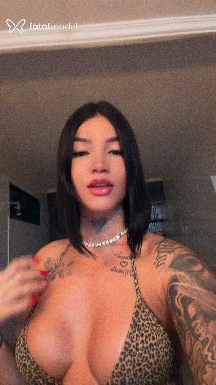 Acompanhante mulher morena (o) de olhos castanhos - Bruna Carvalho Acompanhante mulher morena (o) de olhos castanhos - Bruna Carvalho